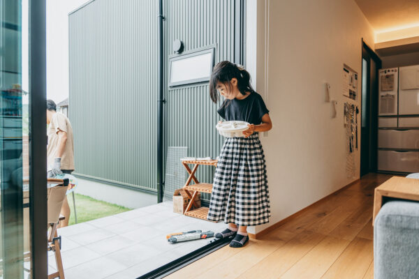 ”ものがたり”に「景色を切り取り、暮らしに添える」を追加しました。